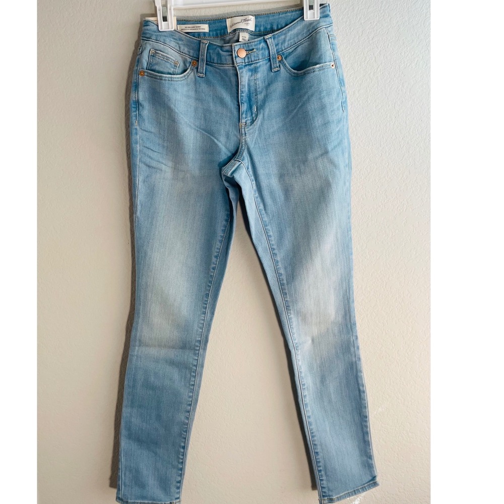 Universal Thread Womens Mid Rise Curvy Skinny Jeans Light Wash Size 4/27R NEW - Picture 2 of 10
